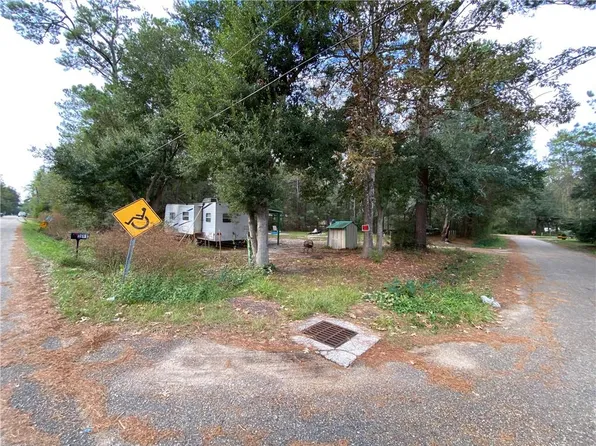 26113 E Beech St, Lacombe, LA 70445