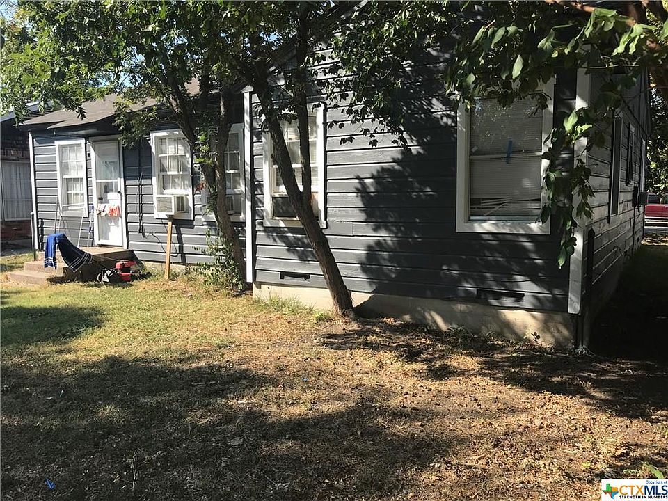 2nd image of 805 W Park Ave