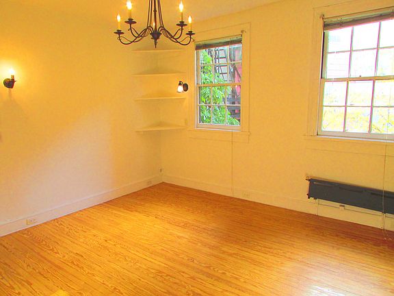 2nd image of 18 Christopher St APT 15
