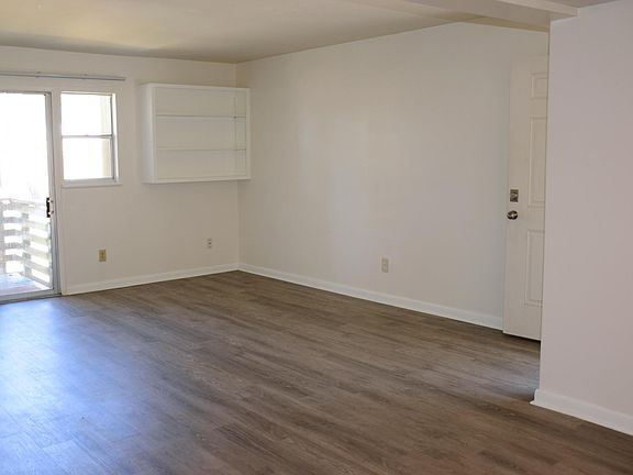 4th image of 220 Stowe Ave APT 16