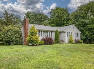 2 Sweetwater Ave, Bedford, MA 01730