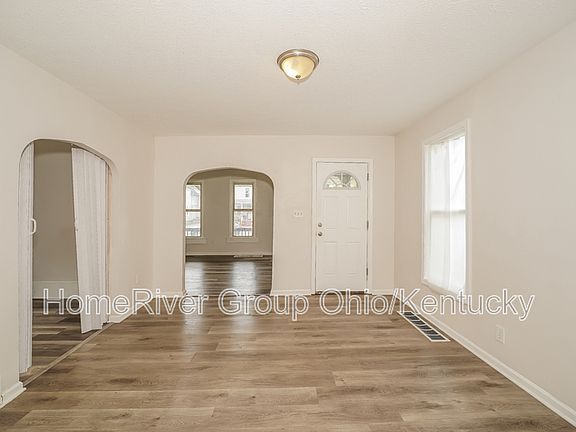 4th image of 575 W 13th St