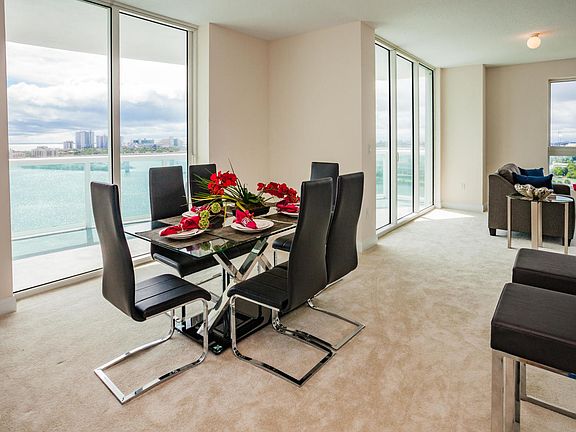 5th image of 231 Riverside Dr #14011