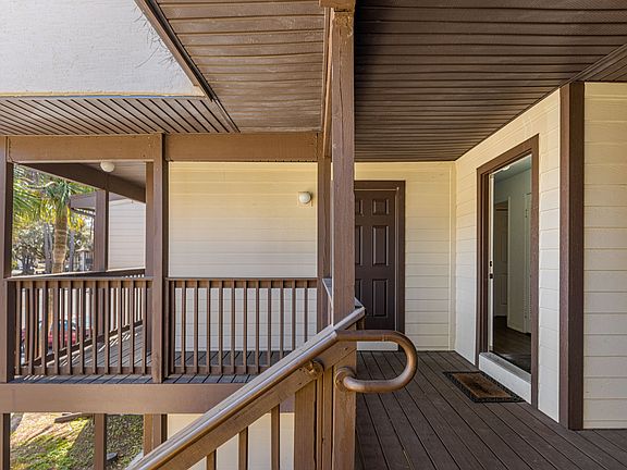 3rd image of 15203 Sandalwood Dr #203