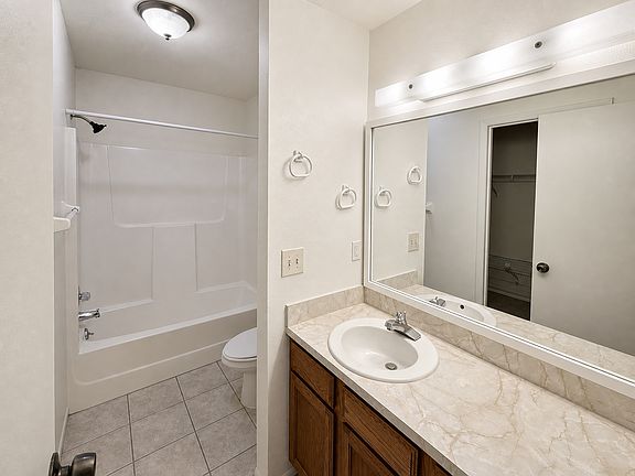 2nd image of 7904 Waterview Way