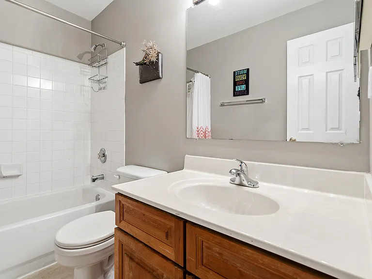 31 Palace Ln — Photo 27