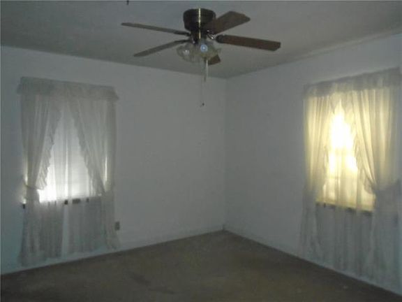5th image of 2101 Glenhaven Dr