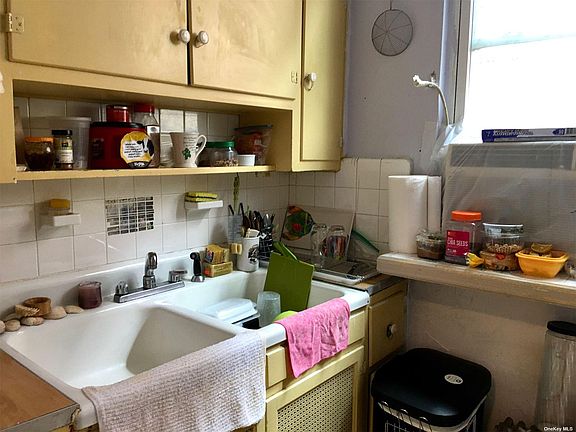 3rd image of 42 Avenue 215 Pl #1