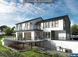 2 Knox Ave, Cliffside Park, NJ 07010