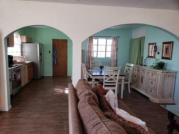 4th image of 1049 Lariat St