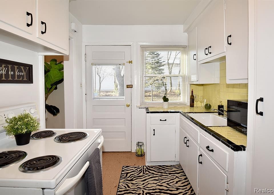 1515 W Farnum Ave, photo 10