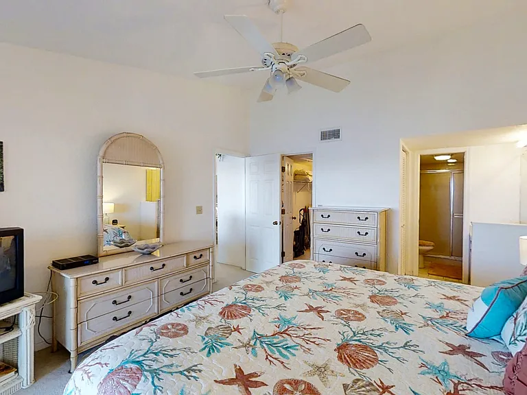448 Bouchelle Dr #305 — Photo 19