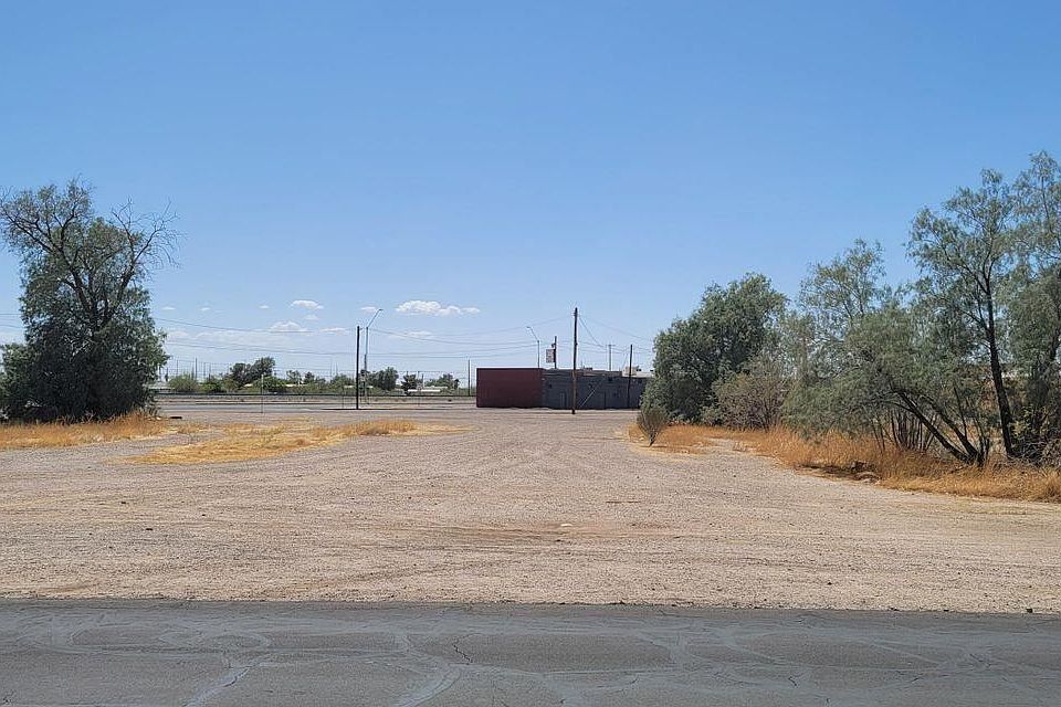 1st image of 110 N Sunshine Blvd