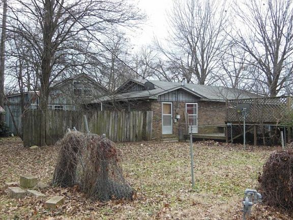 2nd image of 206 Stoakes Blvd