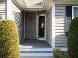 5 Kristin Ct #5, Coventry, RI 02816