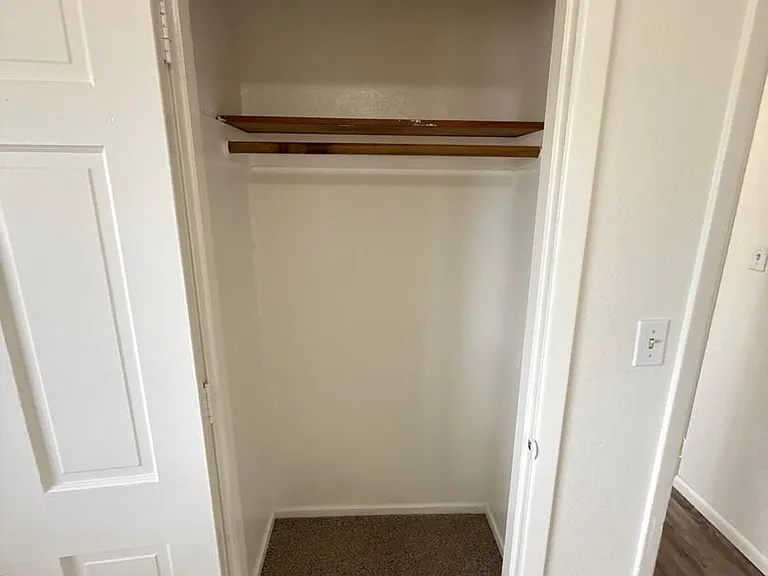 280 SE Orchard Ave #1 — Photo 14