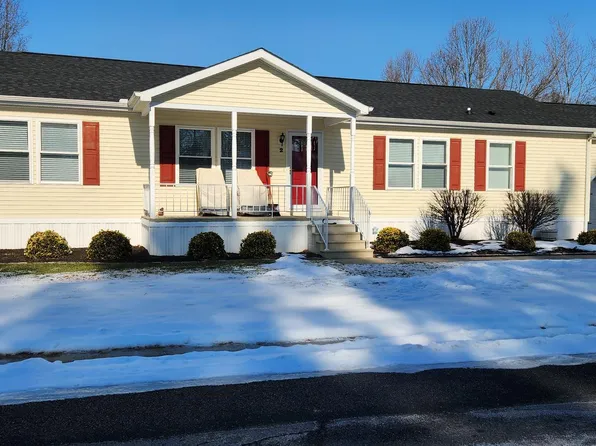 2 Kensington Dr, Easton, MD 21601