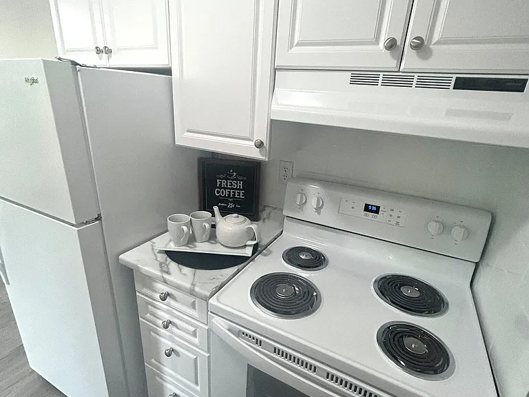 64 Devonshire Ave — Photo 11