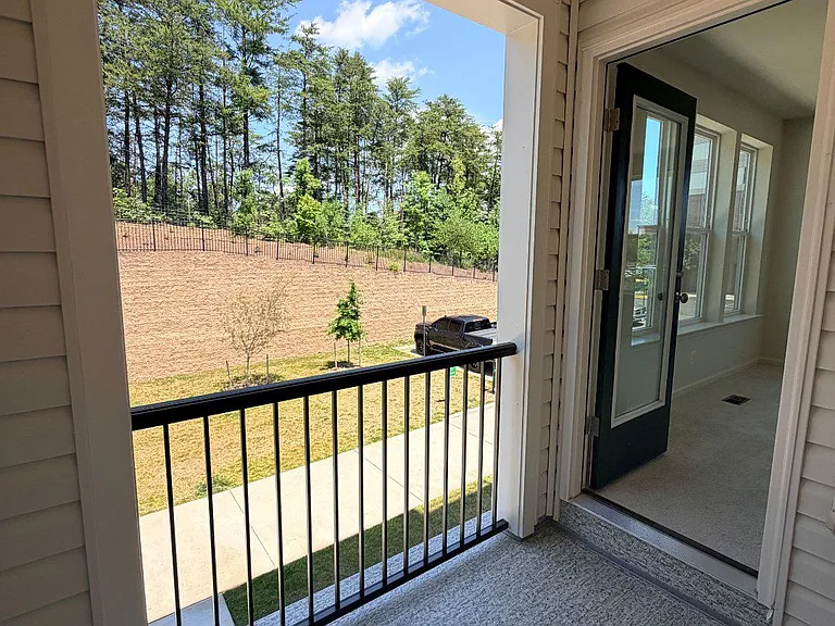 2548 Neabsco Common Pl — Photo 38