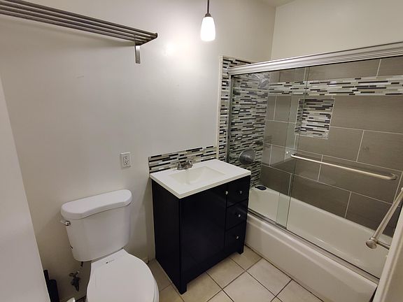 4th image of 11005 Kittridge St APT 109
