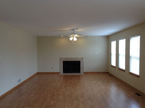 5th image of 2810 Twin Falls Dr