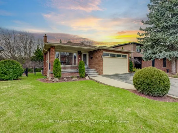 440 Parkridge Cres, Oakville, ON L6M 1B2