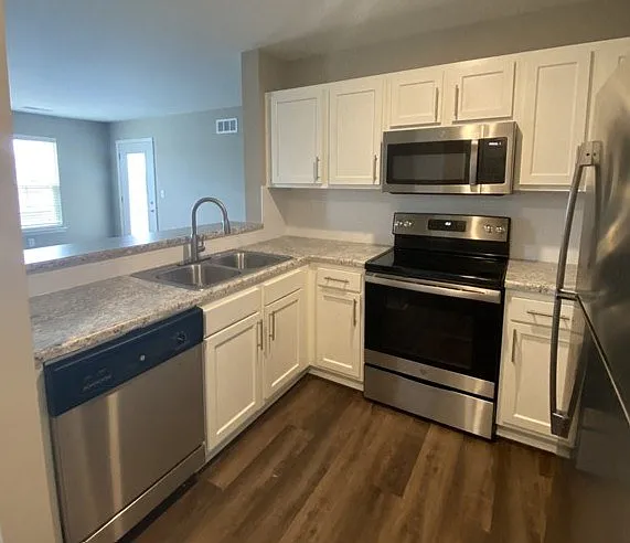 Buckner Pointe — Photo 9