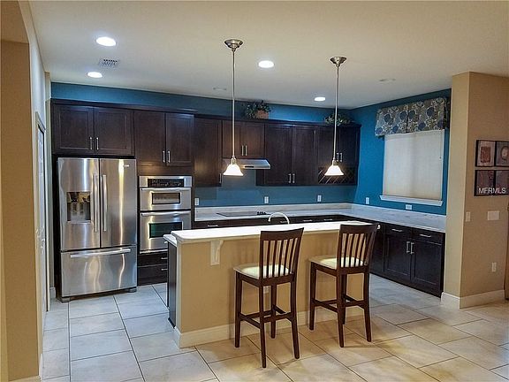 5th image of 11850 Chateaubriand Ave