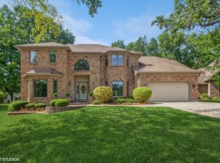 6 Winterberry Ct, Bolingbrook, IL 60440