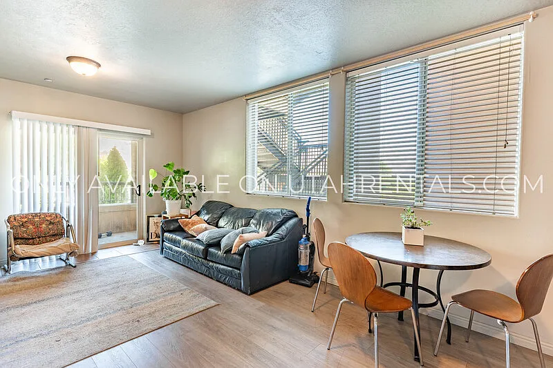 Building Photo - 859 E 620 N #H2-1