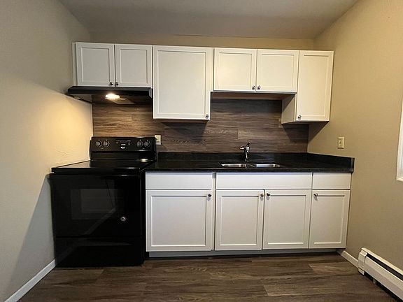 4th image of 594 Lawson Ave W APT 5