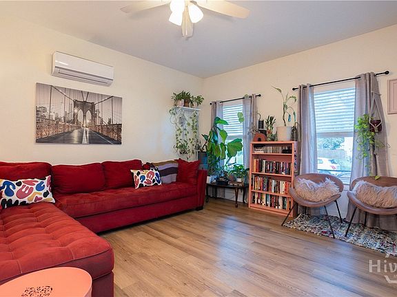 5th image of 1602 Le Grand Street
