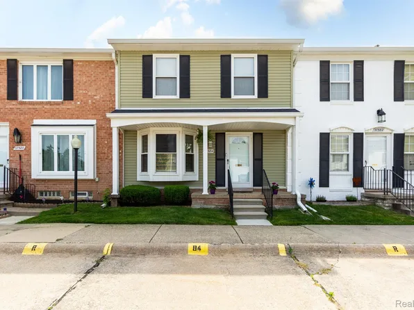 37584 Charter Oaks Blvd, Clinton Township, MI 48036