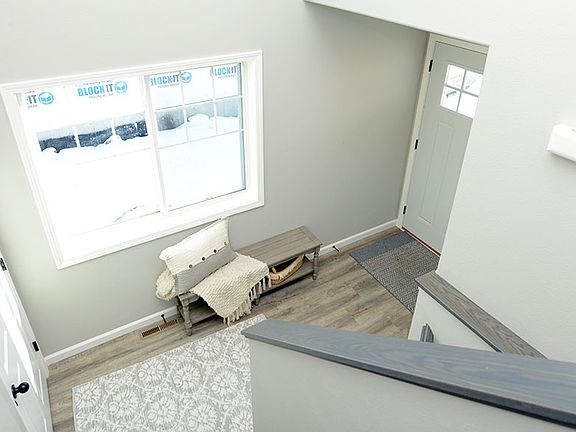 3rd image of 813 United Dr #1