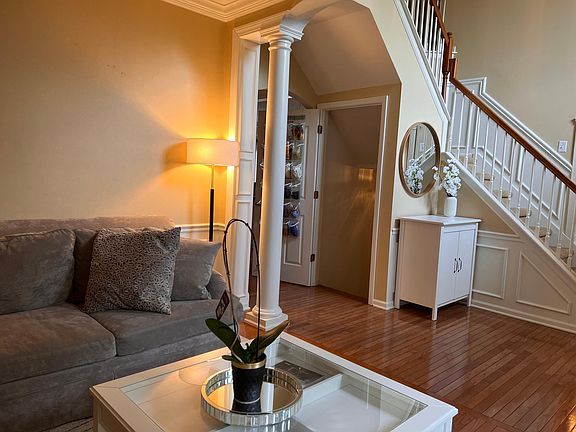 4th image of 1437 Esprit Dr