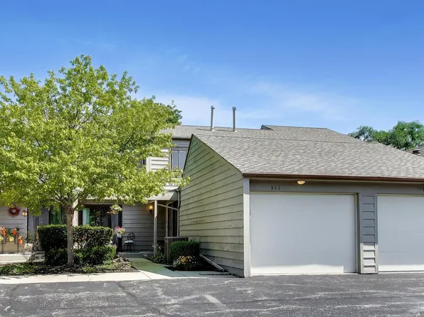 311 S Prospect St, Roselle, IL 60172