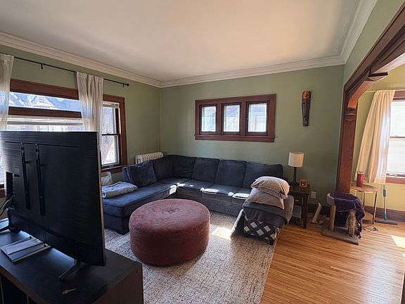 3rd image of 3619 Colfax Ave N #1