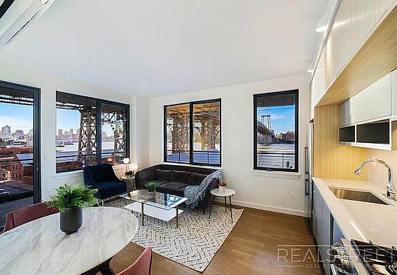 4th image of 349 Kent Ave #3