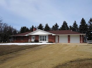 13034 E23 County Home Rd, Scotch Grove, IA 52310