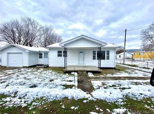 708 Railroad St, Memphis, IN