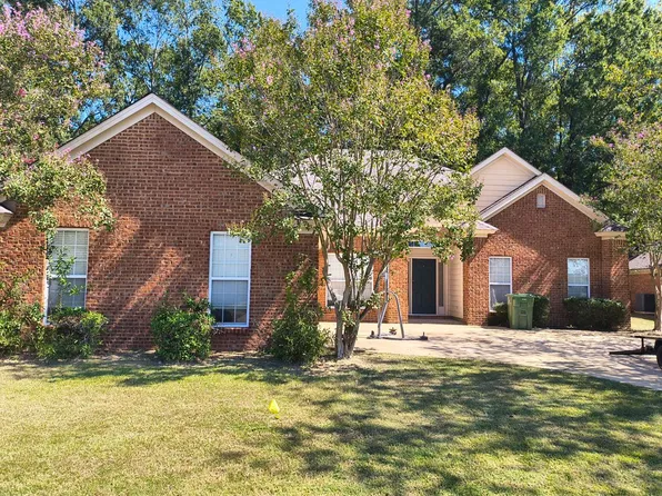 1268 Autumn Ridge Rd, Montgomery, AL 36117