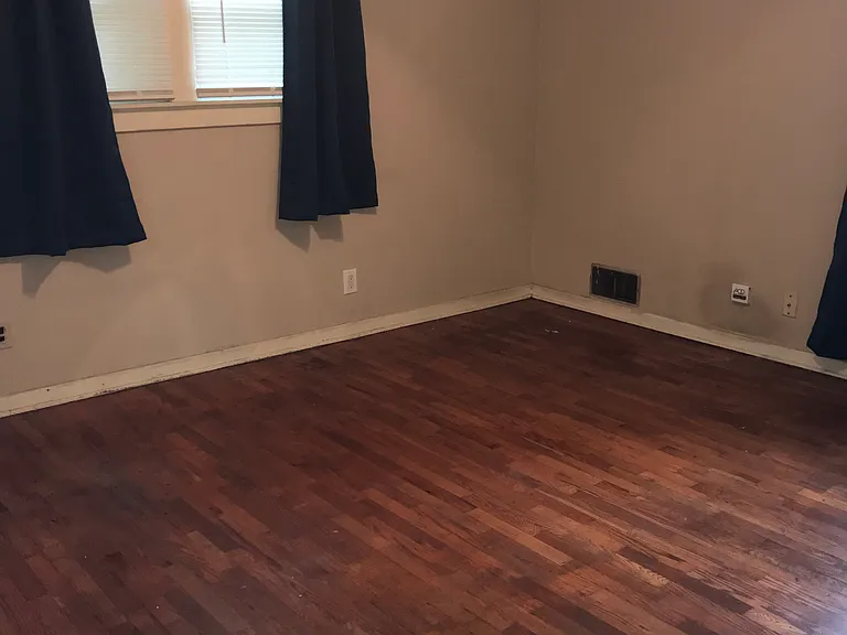 1586 Haslett Rd — Photo 9