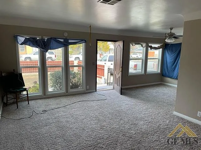 319 Highland Dr — Photo 5