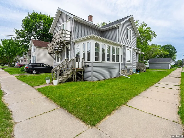 1201 Michigan St/ 505 12th Ave. — Photo 13