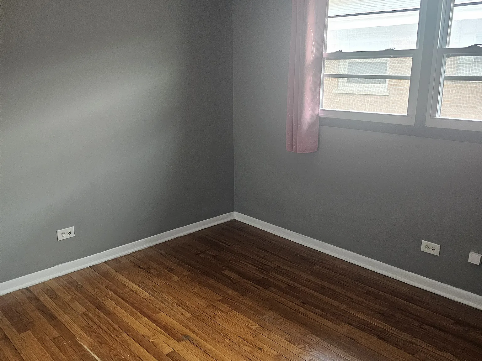 3 bed, 1.5 bath, 1250 sqft, $1,795 — Photo 2