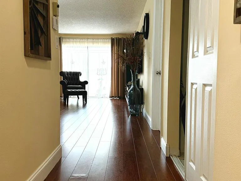 9355 SW 8th St #417 — Photo 13