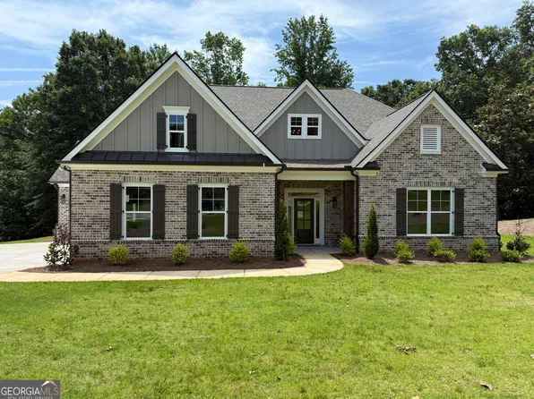 380 Hidden Trl, Pendergrass, GA 30567