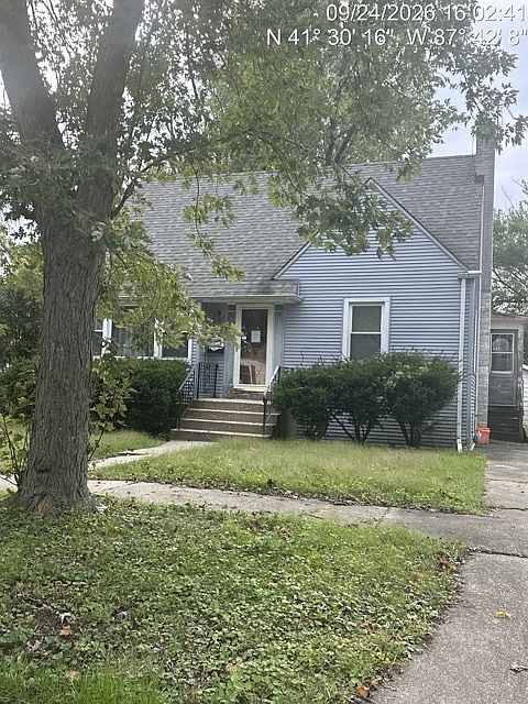 2nd image of 21202 Oak St