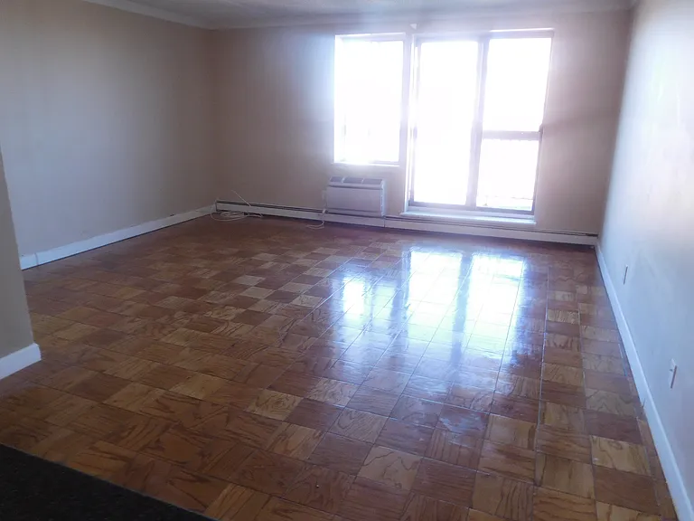 140-16 34th Ave #712A — Photo 3