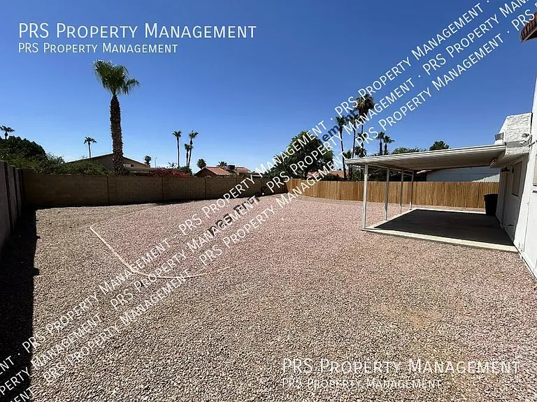 2207 W Monroe St — Photo 38